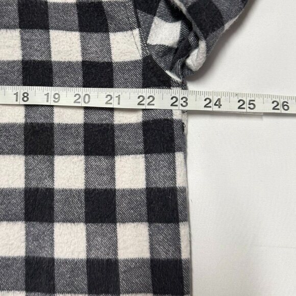 * SOLD * Black & White Plaid Flannel Shirt with Snowman Size M Excellent - Picture 5 of 6